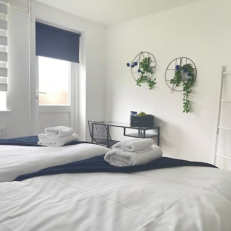 Lovely 1 Bed Home Near Hospital, With Parking & Garden Work Contractor Leisure, Sapphire Cambridge  Exterior photo